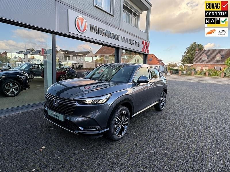 Grijs Gebruikt 2024 Honda HR-V Advance SUV | € 34.950 (Eerlijke prijs) - Afbeelding 1/4
