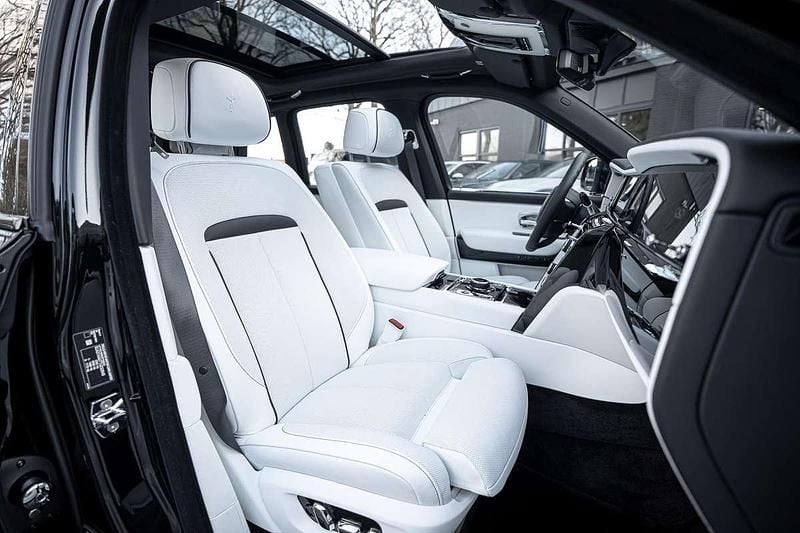 Occasion Rolls Royce Cullinan 598 PK (439 kW) 2025 Zwart SUV