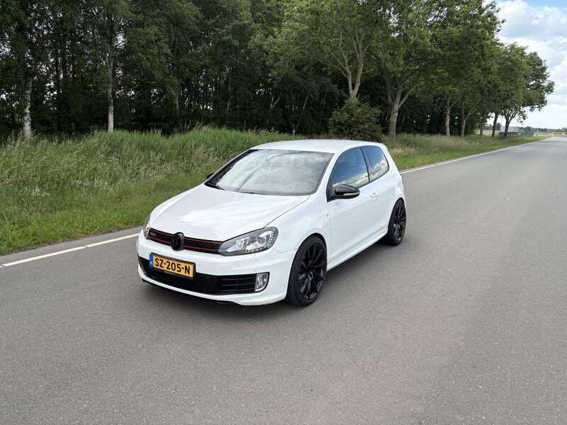 Wit Gebruikt 2011 VW Golf VI Edition Stationwagen | € 13.950 - Afbeelding 1/4