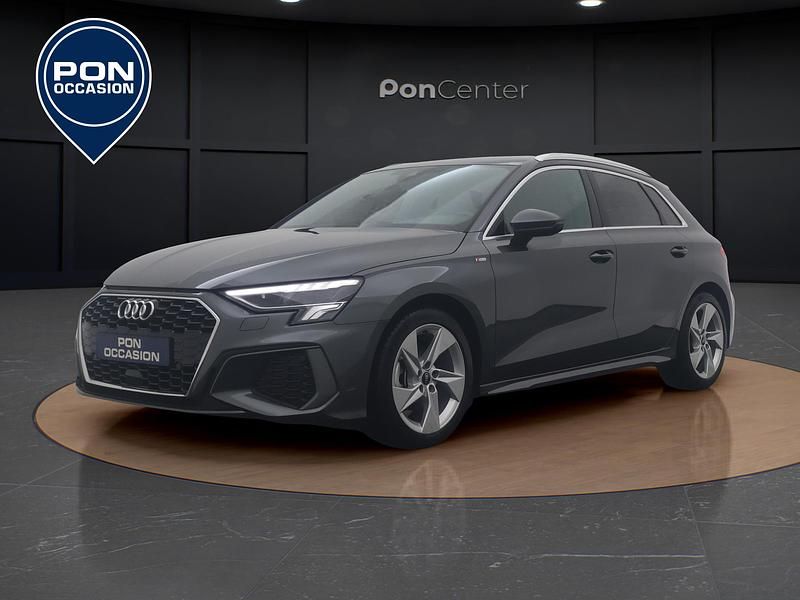 Grijs Gebruikt 2024 Audi A3 Sportback Hatchback | € 32.950 (Eerlijke prijs) - Afbeelding 1/4