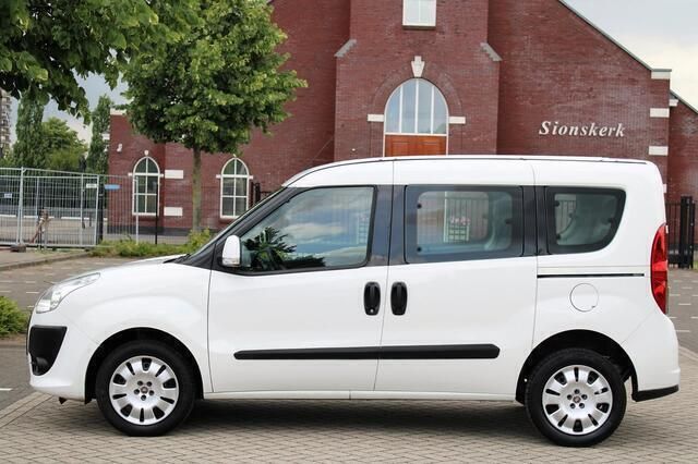 Occasion Fiat Doblò Dynamic 95 PK (69 kW) 2010 Wit MPV