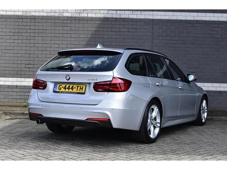 Occasion BMW 318 M Sport 136 PK (100 kW) 2019 Grijs Stationwagen