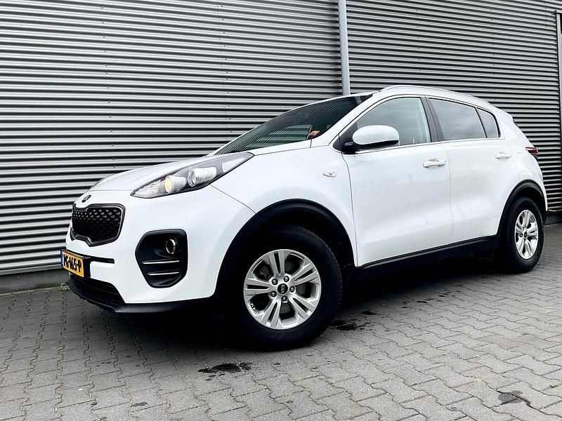 Wit Gebruikt 2016 Kia Sportage First Edition SUV | € 14.750 (Eerlijke prijs) - Afbeelding 1/4