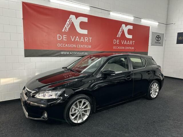 Zwart Occasion 2013 Lexus CT200h Luxury Line Hatchback | € 11.950 (Eerlijke prijs) - Afbeelding 1/4