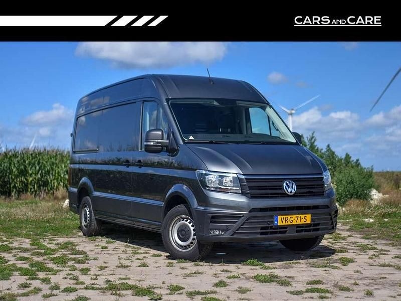 Grijs Gebruikt 2022 VW Crafter Highline Van | € 23.950 (Goede deal) - Afbeelding 1/4