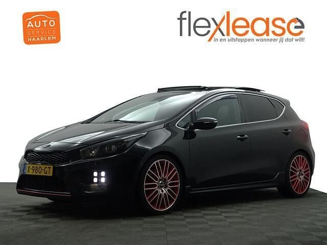 Zwart metallic Gebruikt 2016 Kia Ceed Sport Hatchback | € 16.900 - Afbeelding 1/4