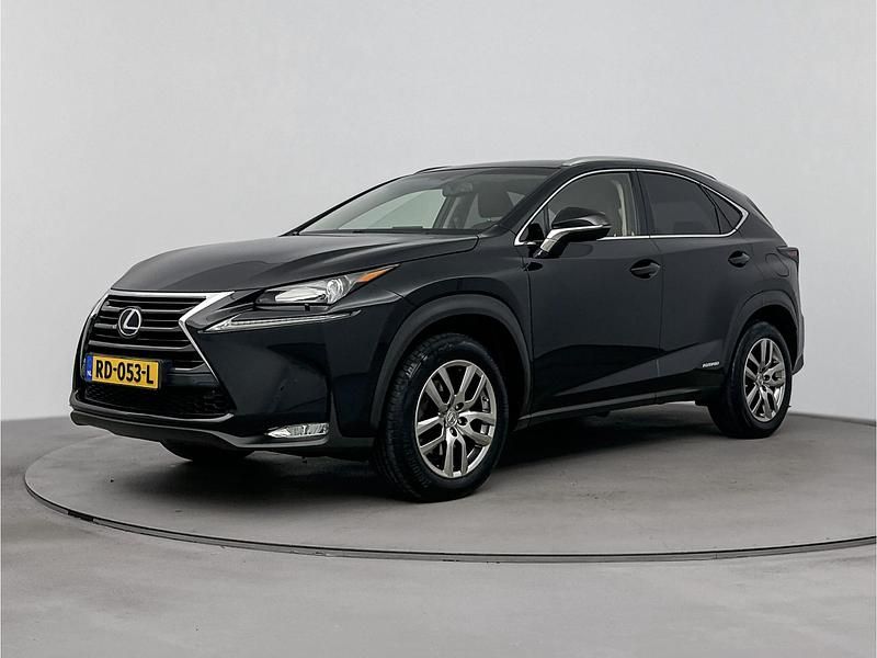 Zwart Occasion 2017 Lexus NX300h Luxury Line SUV | € 26.950 (Eerlijke prijs) - Afbeelding 1/4