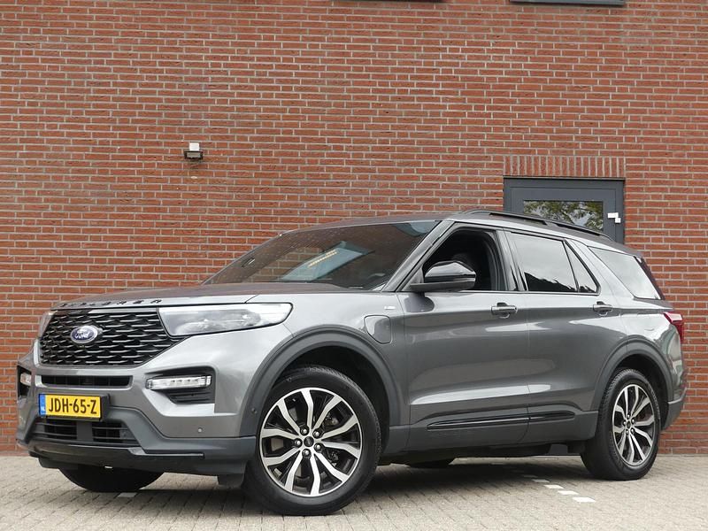Grijs Gebruikt 2022 Ford Explorer ST-Line SUV | € 49.950 (Goede deal) - Afbeelding 1/4
