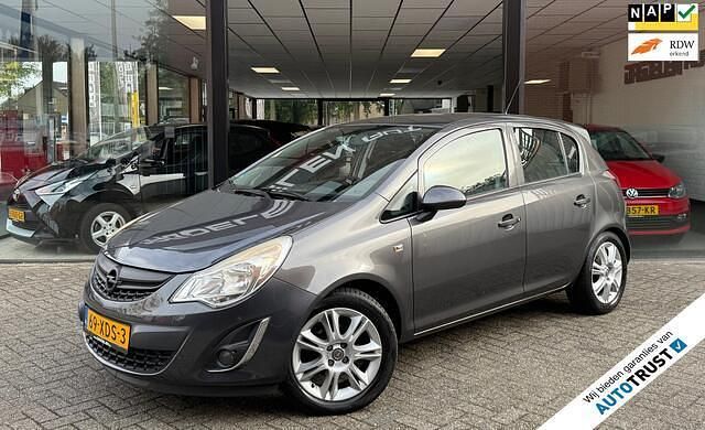 Grijs Gebruikt 2012 Opel Corsa Hatchback | € 7.240 (Eerlijke prijs) - Afbeelding 1/4
