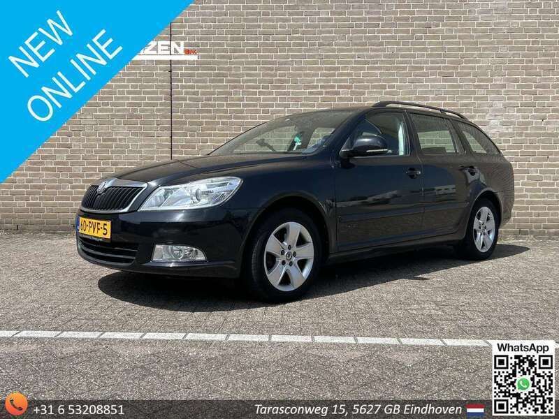 Zwart Gebruikt 2010 Skoda Octavia Ambition Hatchback | € 2.450 (Eerlijke prijs) - Afbeelding 1/4