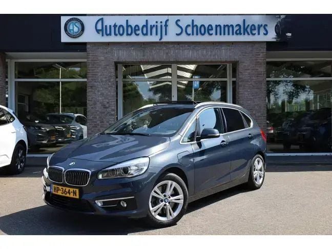 Grijs, metallic lak Gebruikt 2015 BMW 225 Active Tourer Comfort Edition MPV | € 14.945 (Iets duurder) - Afbeelding 1/4
