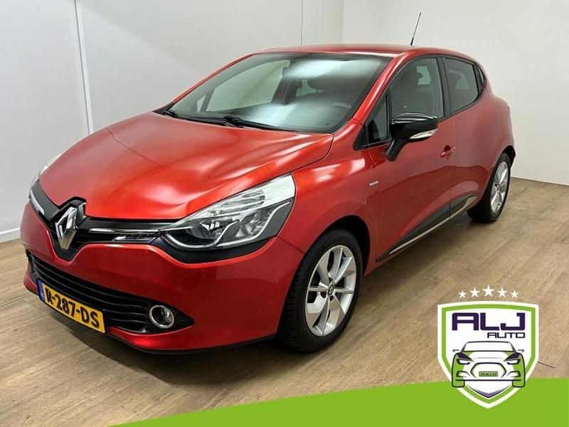 Hatchback Gebruikt 2016 Renault Clio IV Dynamique Hatchback | € 10.016 (Eerlijke prijs) - Afbeelding 1/4