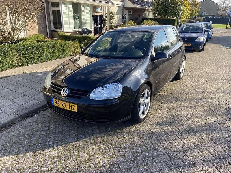 Zwart Occasion 2007 VW Golf V Stationwagen | € 3.000 (Goede deal) - Afbeelding 1/4