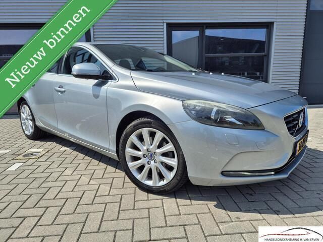 Grijs Gebruikt 2012 Volvo V40 Summum Stationwagen | € 9.900 (Goede deal) - Afbeelding 1/4