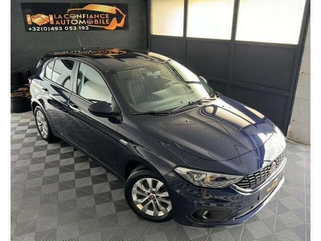 Blauw Gebruikt 2018 Fiat Tipo Sedan | € 9.490 (Goede deal) - Afbeelding 1/4