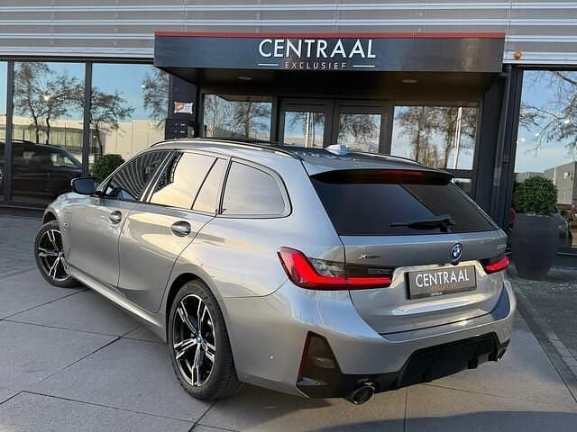 Occasion BMW 330 M Sport 291 PK (214 kW) 2023 Grijs Stationwagen