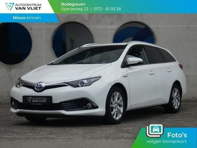 Wit Gebruikt 2017 Toyota Auris Touring Sports Stationwagen | € 17.400 (Eerlijke prijs) - Afbeelding 1/4