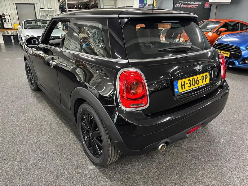 Occasion Mini Cooper Pepper 136 PK (100 kW) 2020 Zwart Hatchback