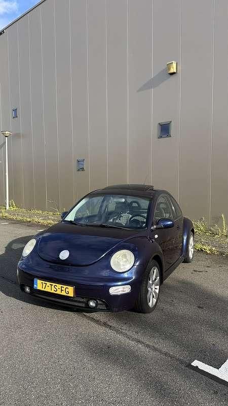 Blauw Gebruikt 2001 VW Beetle Highline Sedan | € 3.250 (Eerlijke prijs) - Afbeelding 1/4