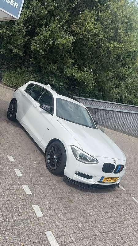 Wit Gebruikt 2012 BMW 116 Hatchback | € 10.000 (Eerlijke prijs) - Afbeelding 1/4