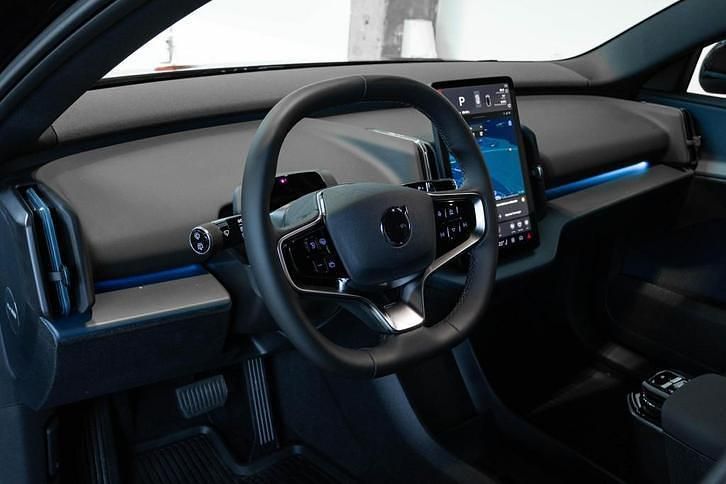 Occasion Volvo EX30 CC Performance 314 kW (428 PK) 2025 Zwart SUV