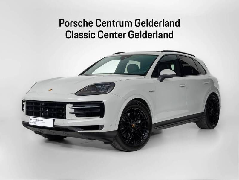 Grijs Gebruikt 2023 Porsche Cayenne SUV | € 122.900 (Eerlijke prijs) - Afbeelding 1/4