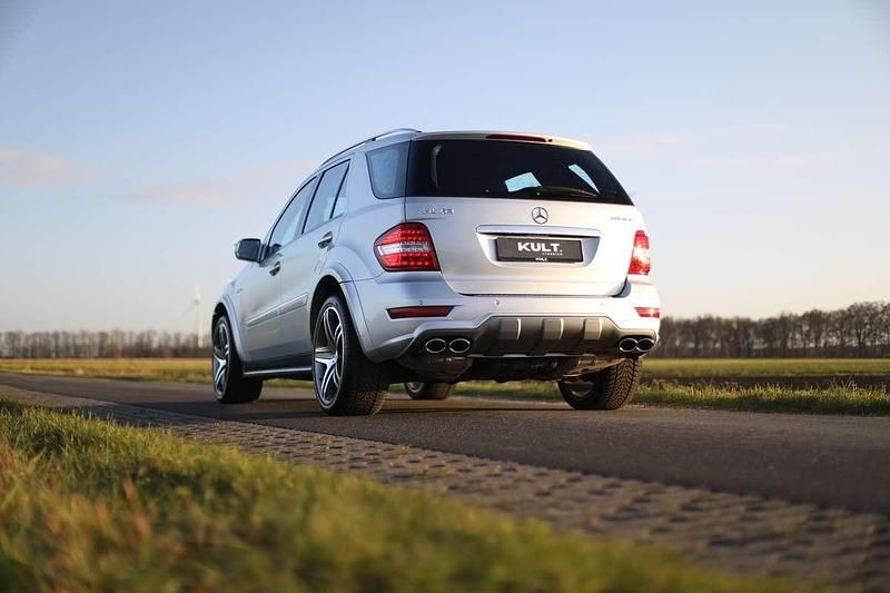 Occasion Mercedes ML63 AMG AMG 510 PK (375 kW) 2010 Zilver SUV