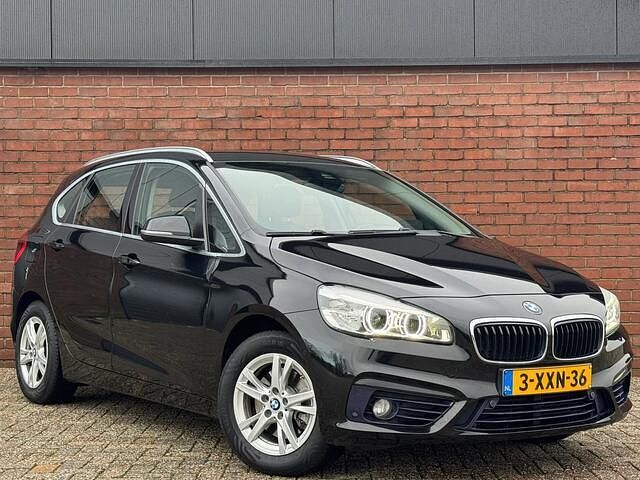 Occasion BMW 218 Executive 136 PK (100 kW) 2014 Zwart (metallic) Stationwagen