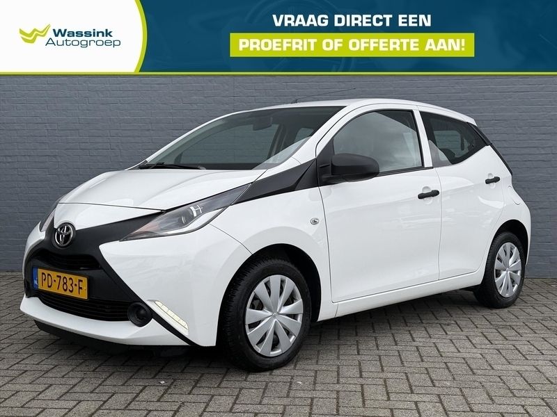 Wit Gebruikt 2017 Toyota Aygo Hatchback | € 9.935 (Eerlijke prijs) - Afbeelding 1/4