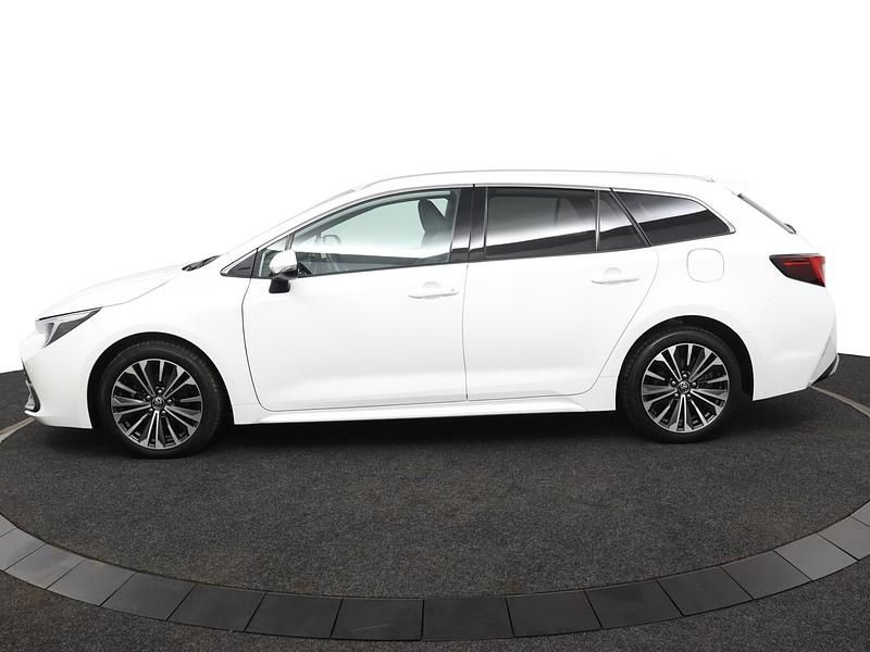 Occasion Toyota Corolla Edition 140 PK (102 kW) 2023 Wit Stationwagen