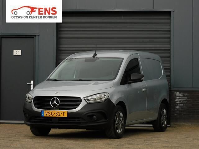 Grijs Gebruikt 2022 Mercedes Citan 108 Van | € 14.940 (Goede deal) - Afbeelding 1/4