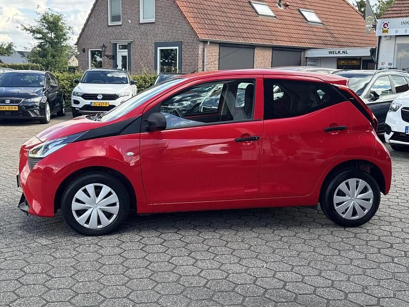 Occasion Toyota Aygo 72 PK (52 kW) 2019 Rood Hatchback