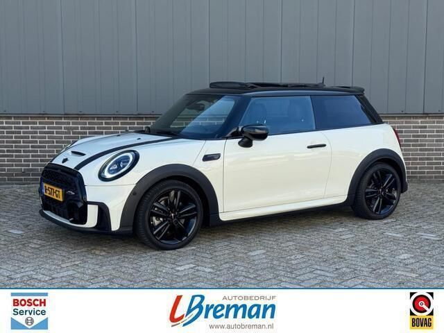 Wit Gebruikt 2022 Mini Cooper S Hatchback | € 29.995 (Eerlijke prijs) - Afbeelding 1/4