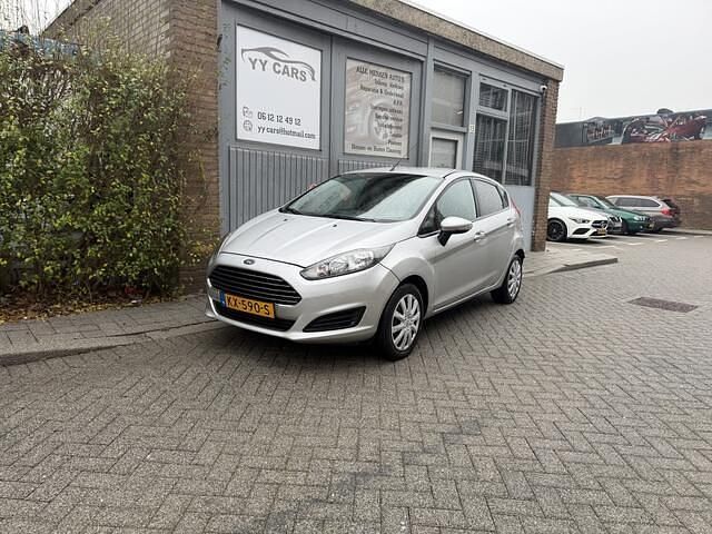 Grijs Occasion 2014 Ford Fiesta Titanium Hatchback | € 3.450 (Eerlijke prijs) - Afbeelding 1/4