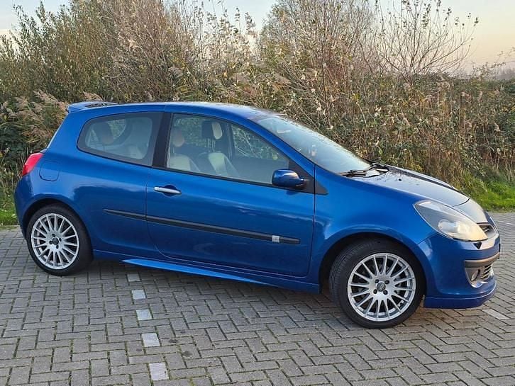 Occasion Renault Clio III Initiale 137 PK (100 kW) 2007