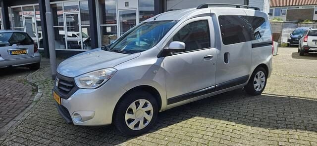 Occasion Dacia Dokker Lauréate 116 PK (85 kW) 2013 Grijs MPV