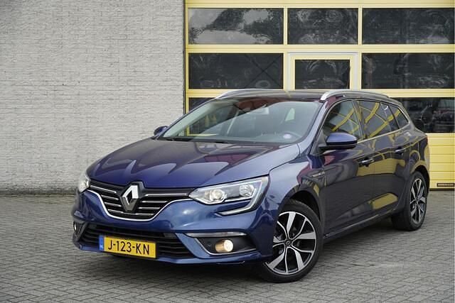 Blauw Gebruikt 2020 Renault Mégane GrandTour Bose Edition Stationwagen | € 12.950 (Goede deal) - Afbeelding 1/4