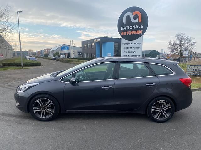 Occasion Kia Ceed Sportswagon Plus 135 PK (99 kW) 2012 Grijs Stationwagen