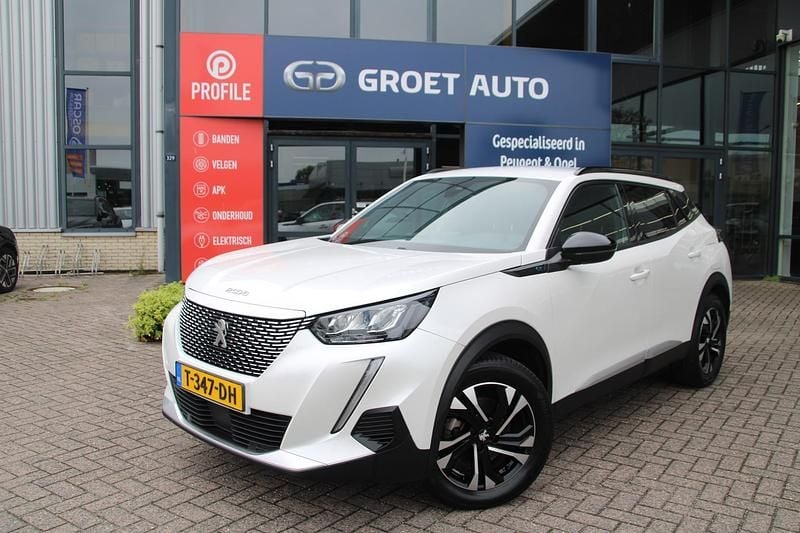 Wit Gebruikt 2023 Peugeot e-2008 Allure SUV | € 22.550 (Eerlijke prijs) - Afbeelding 1/4