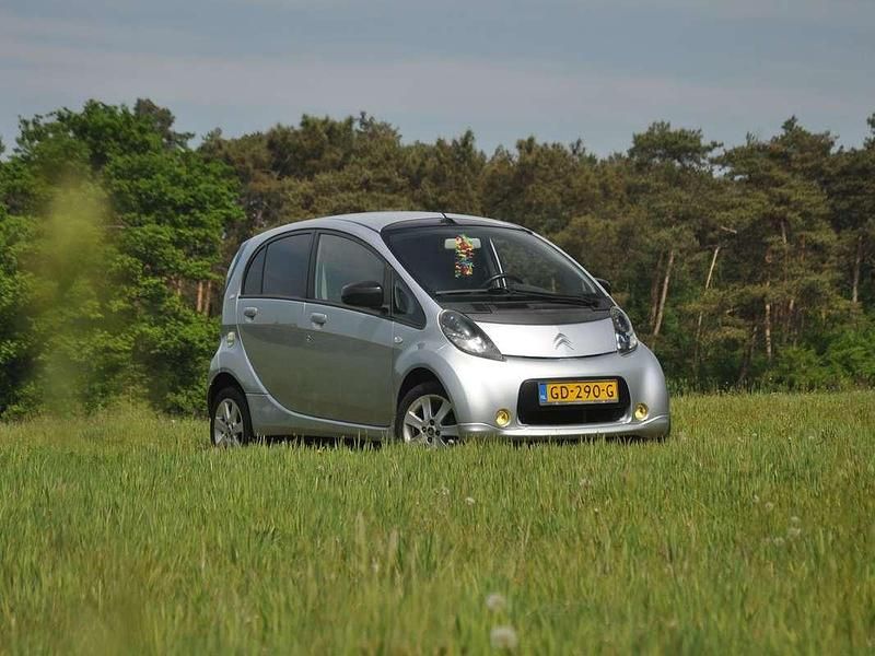 Zilver Gebruikt 2011 Citroën C-zero Hatchback | € 3.750 - Afbeelding 1/4