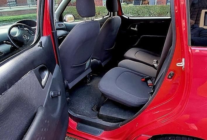 Occasion Toyota Yaris Verso Sol 2003 Rood MPV