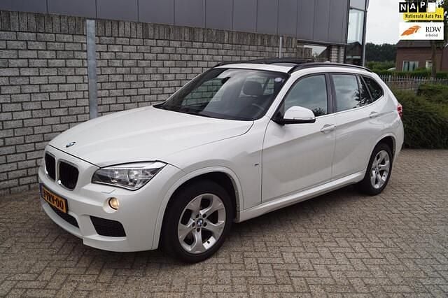 Wit Gebruikt 2014 BMW X1 Executive SUV | € 15.650 (Eerlijke prijs) - Afbeelding 1/4