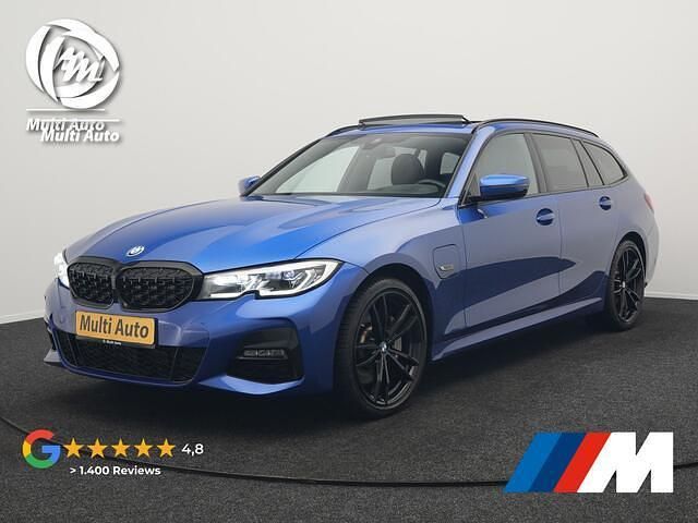 Blauw Gebruikt 2021 BMW 330 M Sport Stationwagen | € 35.440 (Duur) - Afbeelding 1/3