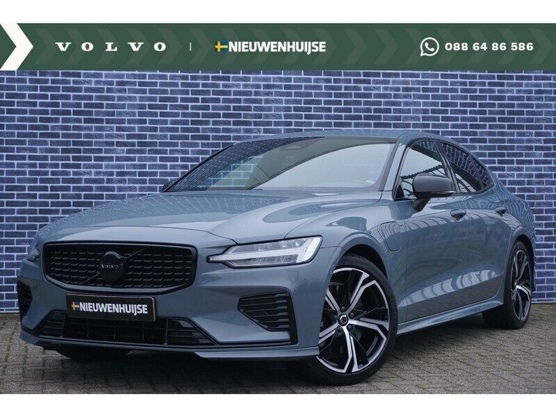 Grijs Gebruikt 2023 Volvo S60 Plus Sedan | € 39.899 (Eerlijke prijs) - Afbeelding 1/4