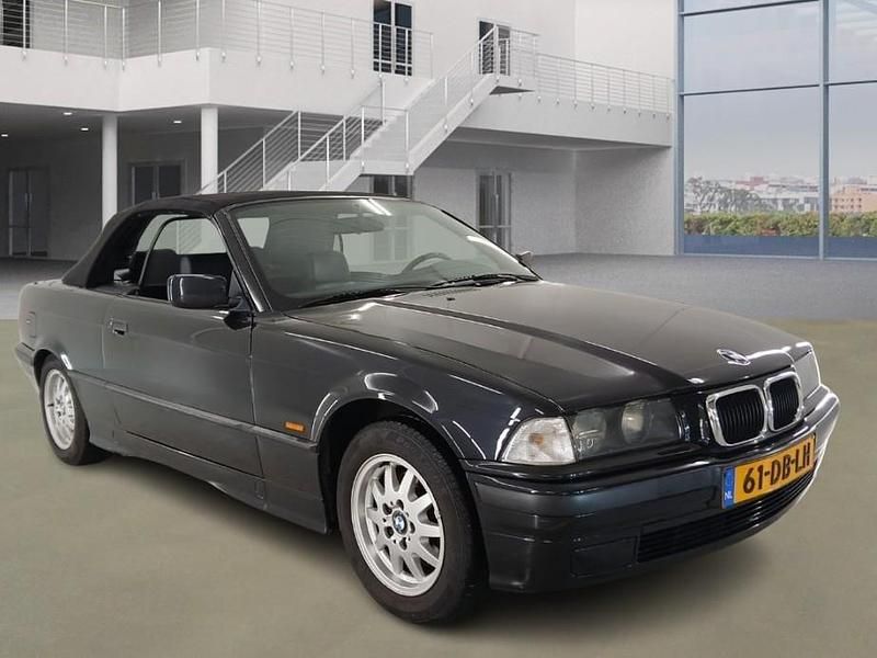 Occasion BMW 318 Cabriolet Executive 116 PK (85 kW) 1999 Zwart Cabriolet