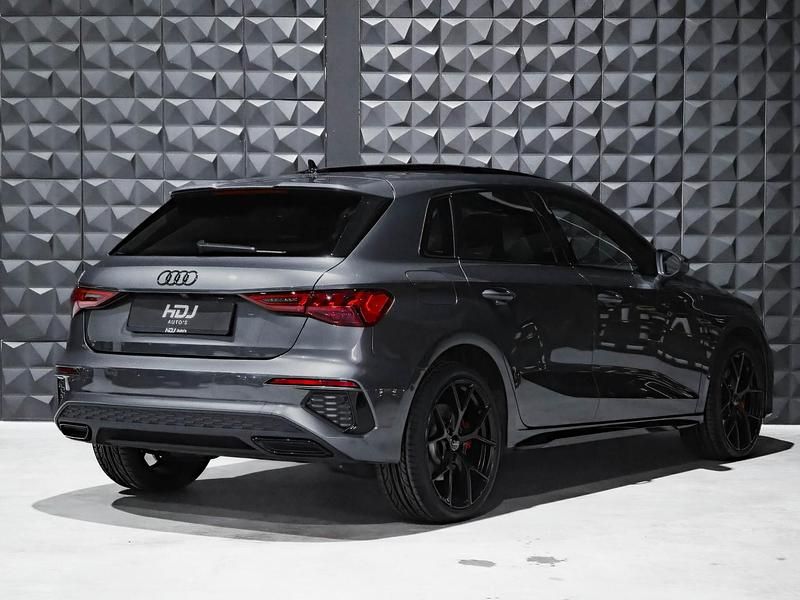 Occasion Audi A3 Sportback e-tron Competition 2026 Grijs Hatchback