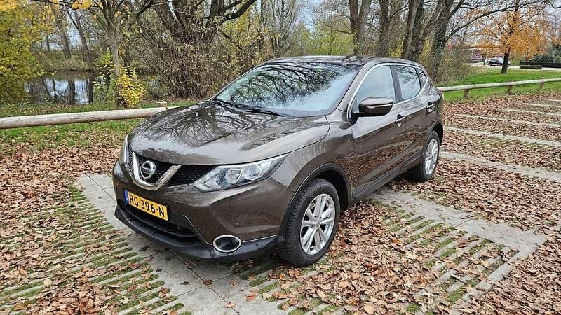Bruin Gebruikt 2014 Nissan Qashqai Acenta SUV | € 5.650 (Super prijs) - Afbeelding 1/4