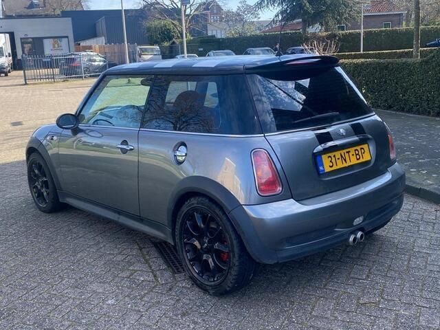 Occasion Mini Cooper S 163 PK (119 kW) 2004 Grijs, metallic lak Hatchback