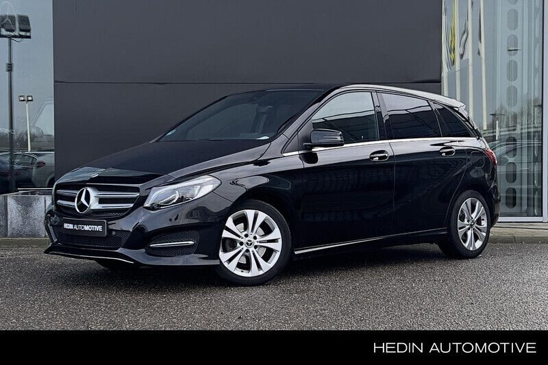 Zwart Gebruikt 2018 Mercedes B180 Ambition MPV | € 18.900 (Eerlijke prijs) - Afbeelding 1/4