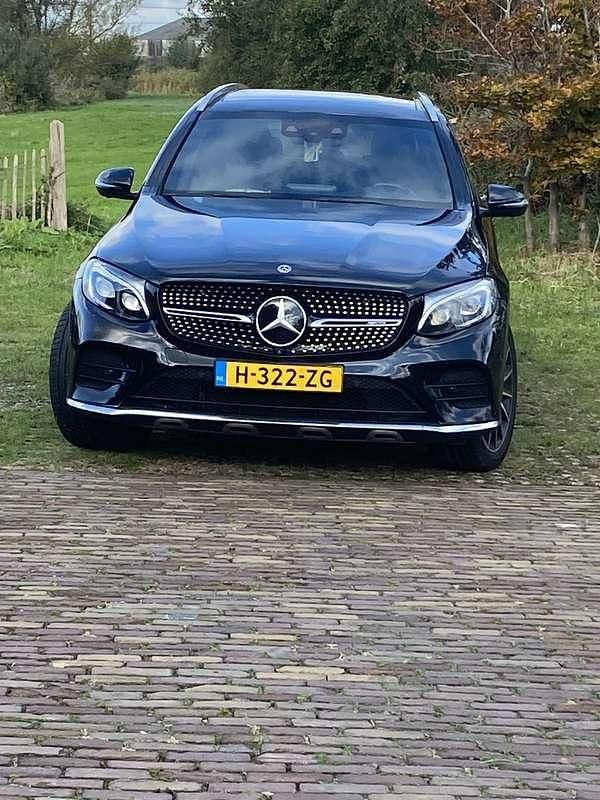 Zwart Occasion 2017 Mercedes 220 Premium Plus Stationwagen | € 28.500 - Afbeelding 1/4